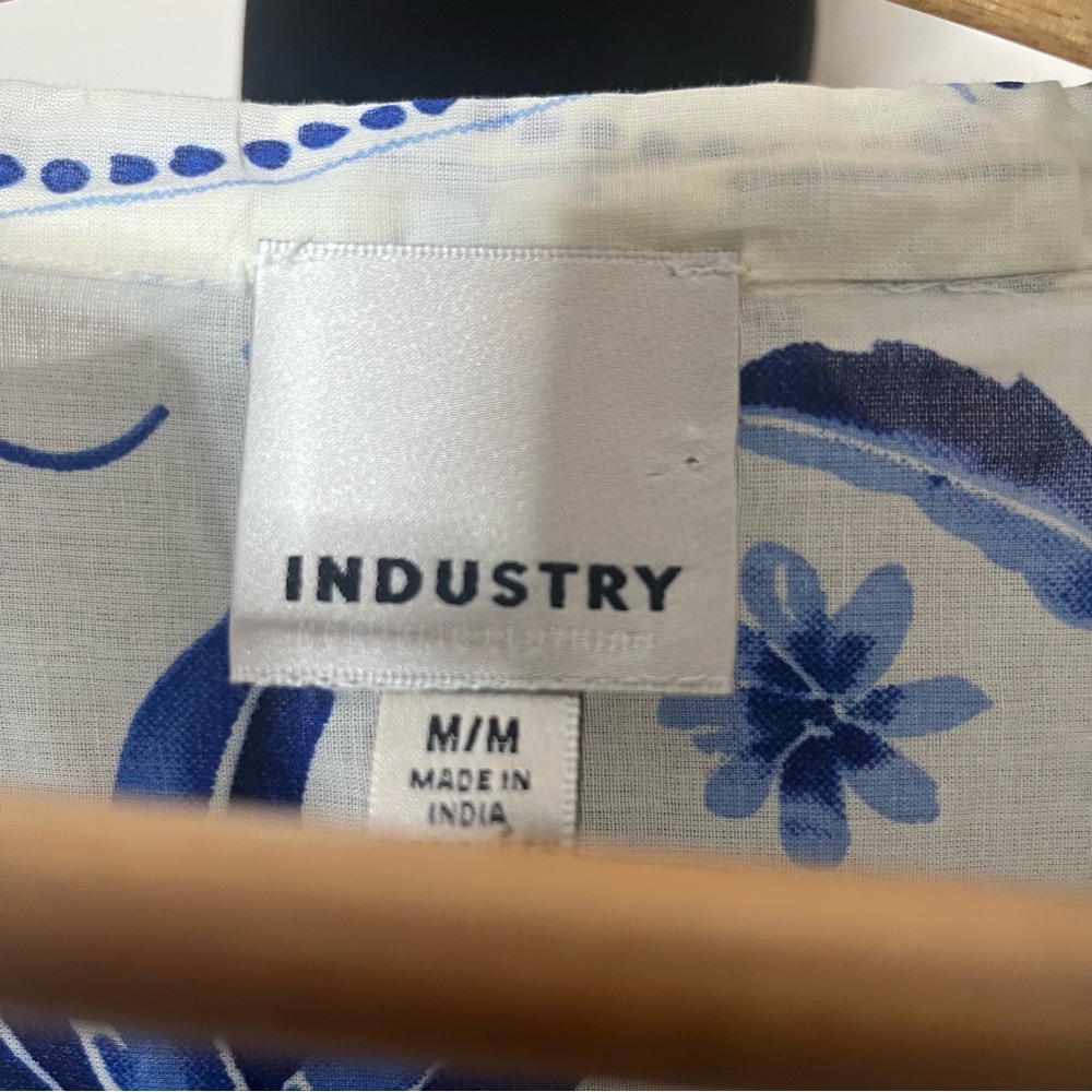 INDUSTRY Women’s Blue/White Floral Print Short Cuffed Dolman Sleeve Cotton Top M - Picture 8 of 8